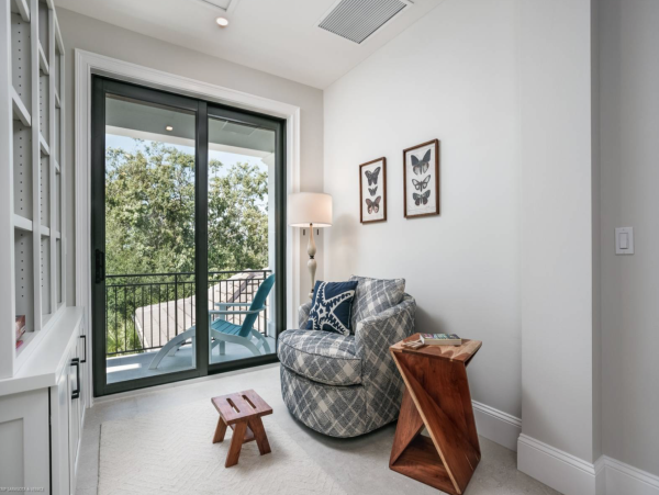 Luxurious Vacation Pool Home in Siesta Key 5 min walk to beach